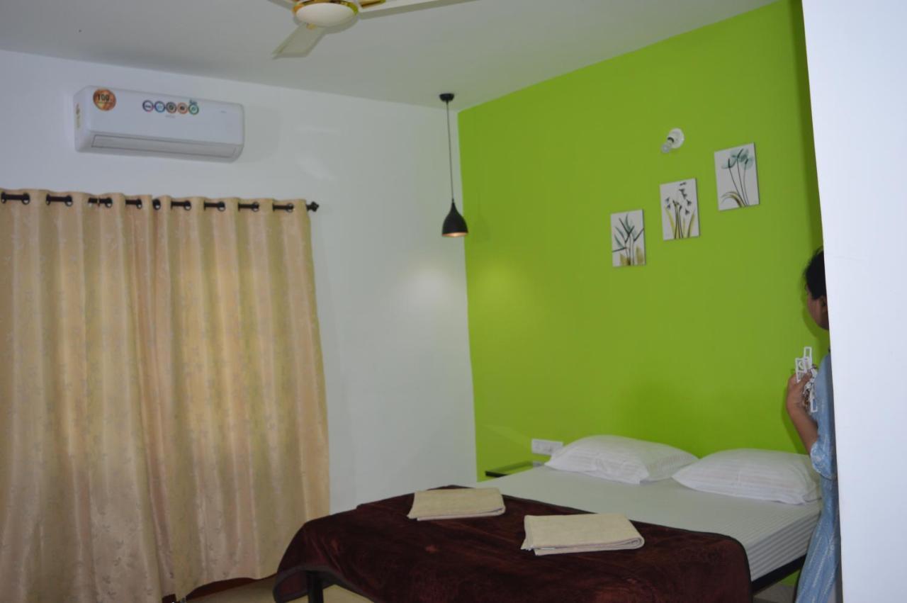 Sabinas Goa * Saligao