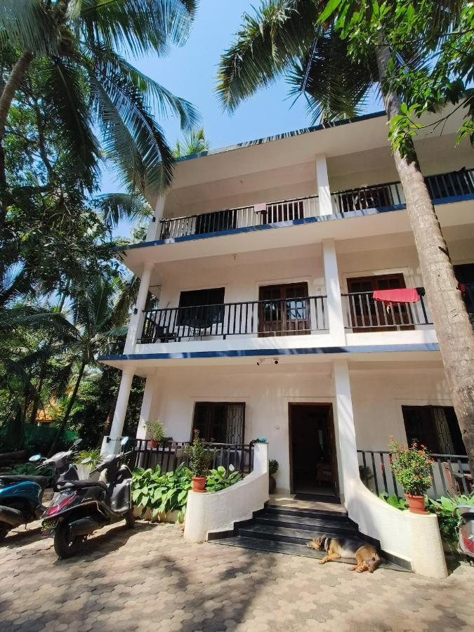 Sabinas Goa * Saligao