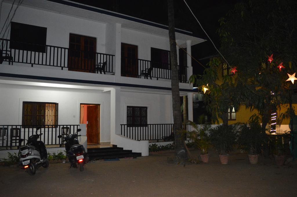 Sabinas Goa * Saligao